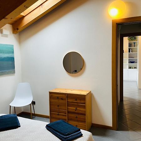 Blue Lake Apartment 20M From The Lake With Box คอลีโก ภายนอก รูปภาพ